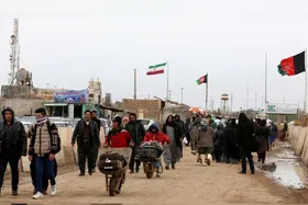 طی دو ماه گذشته، ده&zwnj;هاهزار مهاجر افغانستانی از ایران برگشت داده شده&zwnj;اند | بیکاری، مهم&zwnj;ترین عامل مهاجرت