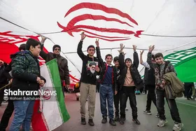 تاریخ&zwnj;سازی دهه&zwnj;نودی&zwnj;ها و دهه&zwnj;هشتادی&zwnj;ها در راهپیمایی ۲۲ بهمن ۱۴۰۴ + فیلم