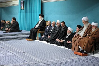 گزارش تصویری | دیدار مسئولان و کارگزاران نظام با رهبر معظم انقلاب (۱۸ اسفند)