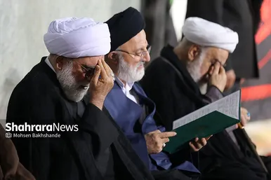 گزارش تصویری | شب دوم مراسم بزرگداشت رهبر شهید ایران در حرم مطهر امام رضا (ع)
