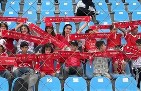 ویدئو | حضور هواداران خردسال پرسپولیس در ورزشگاه شهر قدس (۱۶ شهریور ۱۴۰۵)