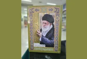 تقویمی مزین به سیمای رهبر شهید