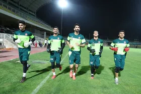پرسپولیس در قطر می ماند