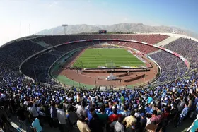 هواداران پرسپولیس و استقلال تا دوشنبه صبر کنند