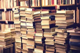 مروری بر پرفروش&zwnj;های کتاب در مشهد (۸ اردیبهشت ۱۴۰۳)