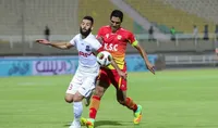 درگیری بازیکنان نساجی و فولاد با شیطنت توپ‌جمع‌کن!+ ویدئو