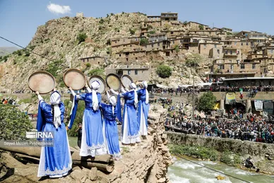 مراسم هزار دف در روستای پالنگان