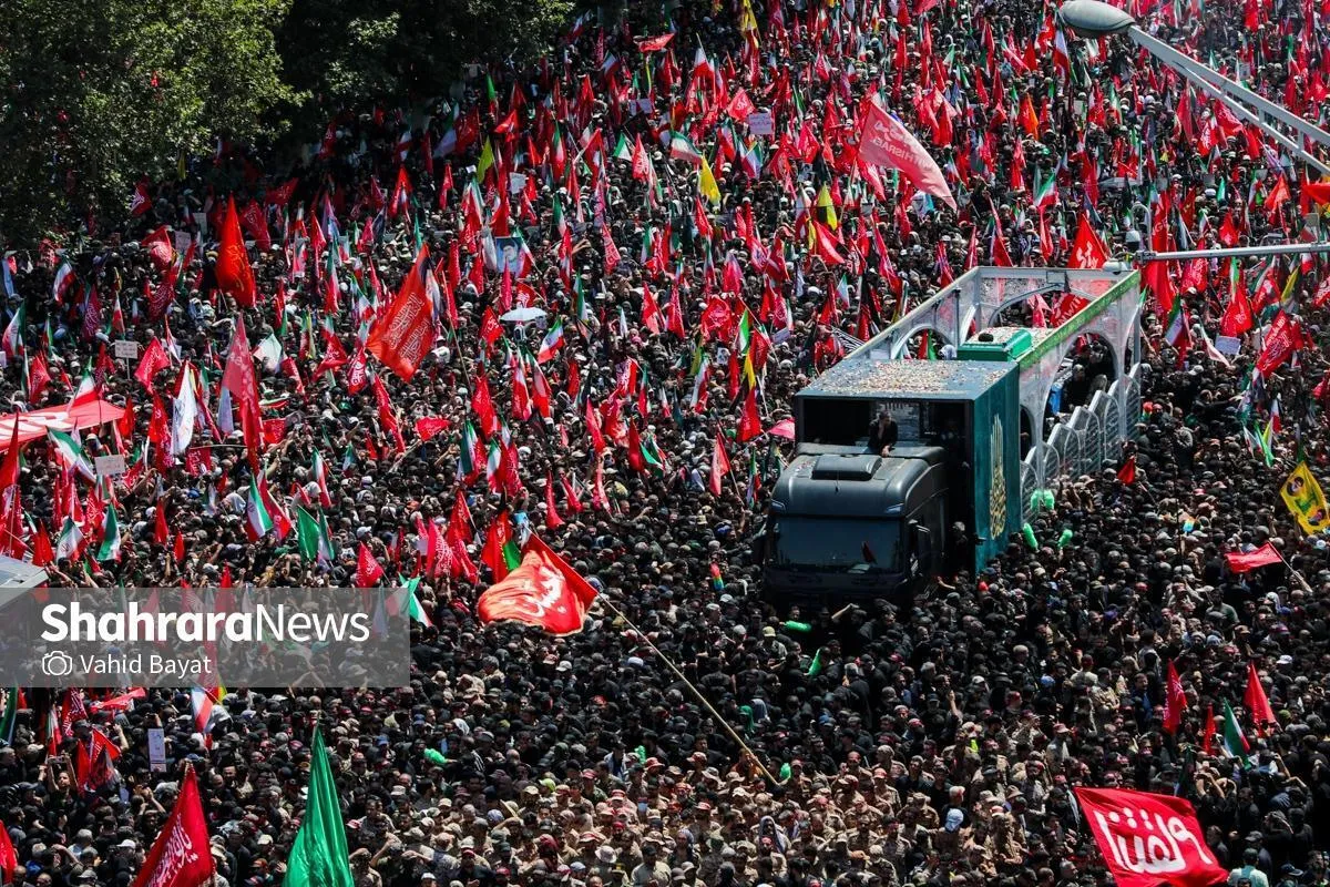 حماسه بدرقه | لحظه به لحظه با مراسم باشکوه تشییع پیکر رهبر شهید انقلاب در تهران (۱۵ تیر ۱۴۰۵) + عکس و فیلم