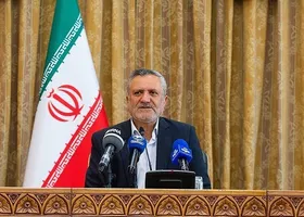 وزیر کار: آینده کارگران باید تأمین و تضمین شود| برای تشکل&zwnj;های قانونی کارگری خط قرمز&zwnj;های فرضی تعریف نکنیم