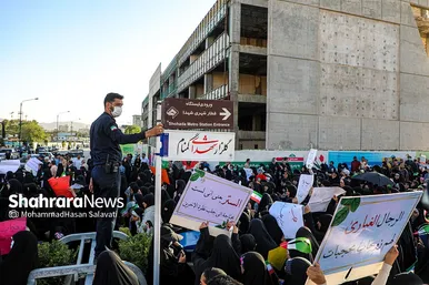 اجتماع بزرگ خانوادگی مدافعان حریم خانواده در مشهد