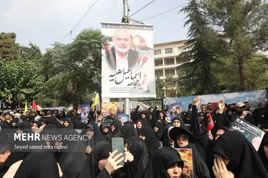 عکس‌هایی از مراسم تشییع پیکر شهید اسماعیل هنیه در تهران- ۲