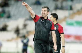 کریم باقری در پرسپولیس می&zwnj;ماند؟