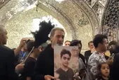 ویدئو| حضور خانواده شهید جاویدالاثر ماکان نصیری در حرم مطهر رضوی