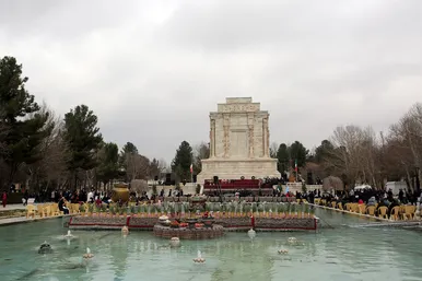 آیین نوروزگاه در آرامگاه حکیم ابوالقاسم فردوسی
