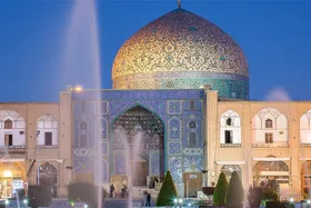 احتمال ساختگی بودن کلیپ فوتبال با کاشی&zwnj;های مسجد شیخ لطف الله
