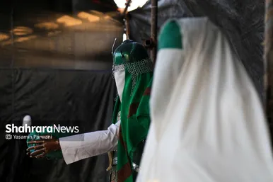عکس‌هایی از نمایشگاه «عرفات تا فرات» در محله گلشهر مشهد