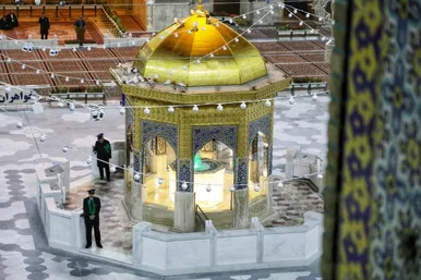 بازگشایی صحن انقلاب حرم مطهر رضوی در آستانه نیمه شعبان