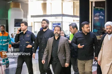 عکس| بازدید رئیس و جمعی از اعضای شورای اسلامی شهر مشهد از ایستگاه‌های استقبال زائران
