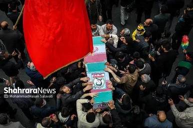 تشییع دو تن از شهدای حمله تروریستی کرمان در مشهد