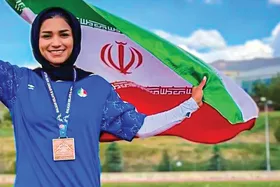 بانوی دونده خراسانی بر بام رقابت&zwnj;های جام کازانف قزاقستان ایستاد | طلای دختر باد