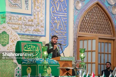 مراسم تعویض پرچم گنبد و پوش ضریح حرم مطهر ثامن الحجج (ع)