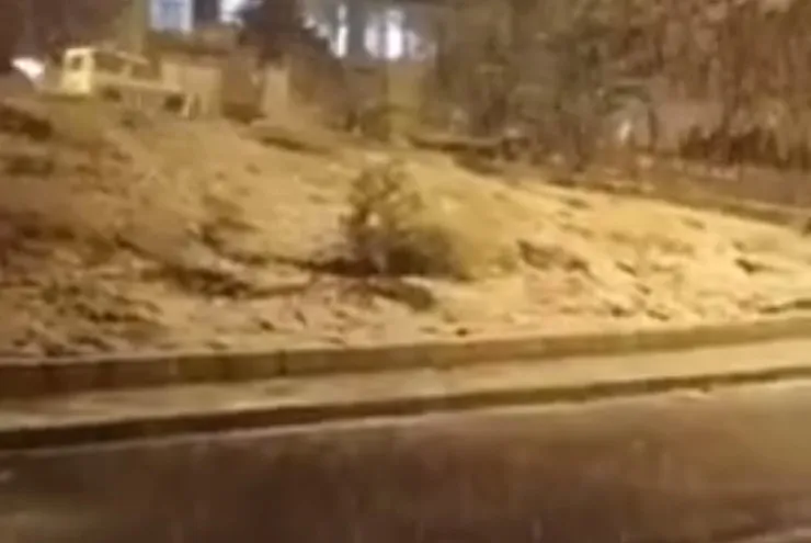ویدئو| بارش برف در اصفهان (۱۱ آبان ۱۴۰۱)
