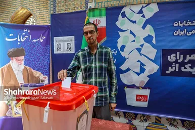 عکس‌هایی از مرحله دوم انتخابات چهاردهمین دوره ریاست‌جمهوری در مشهد (۳)