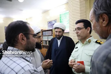 دیدار مردمی فرماندار و مدیران ۱۵ دستگاه اجرایی با اهالی منطقه ۹ مشهد