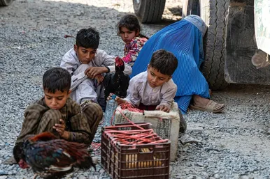عکس‌هایی از ادامه بازگشت مهاجران افغانستانی از پاکستان