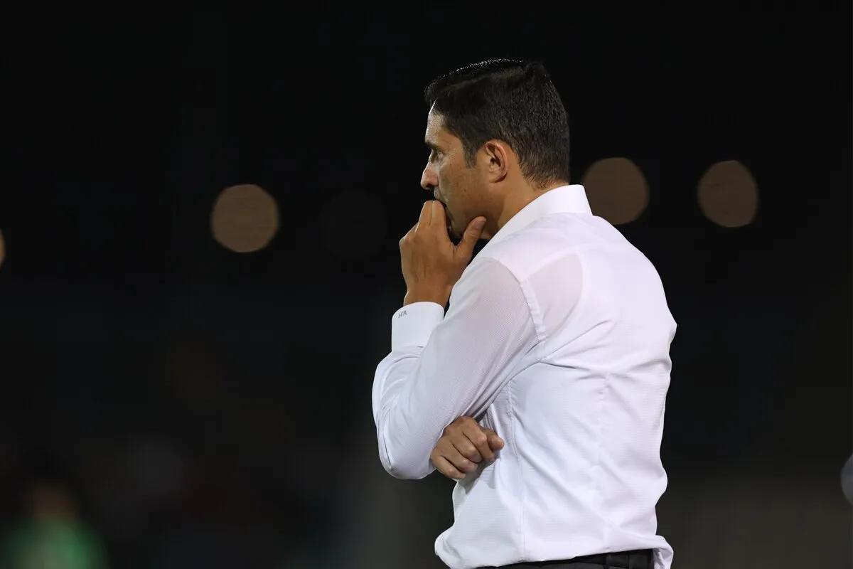 مشکل بزرگ هاشمیان در خط دفاع پرسپولیس