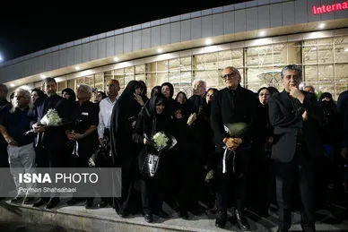 عکس‌هایی از ورود پیکر استاد محمود فرشچیان به کشور