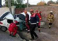 برخورد مرگبار ۲۰۶ با تیر برق فشار قوی در جاده شاندیز+ عکس