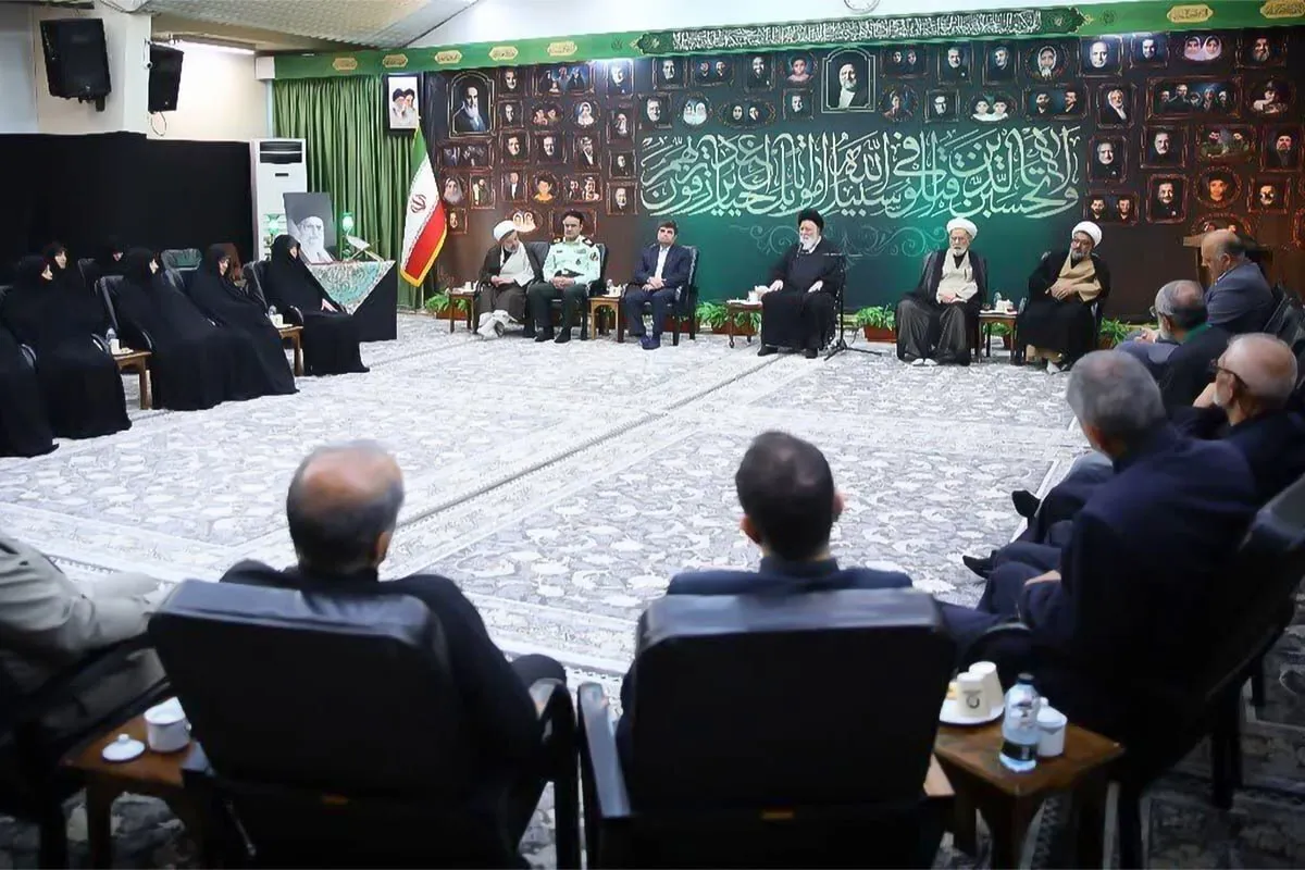 آیت‌الله علم‌الهدی در جلسه تقدیر از اعضای ستاد نماز جمعه مشهد: نماز جمعه می‌تواند آثار و تحولات اجتماعی عظیمی در جامعه ایجاد کند