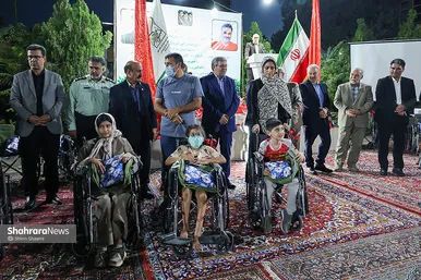 گزارش تصویری | آیین اهدای ۳۰۰ دستگاه ویلچر و بسته تحصیلی به معلولان و دانش‌آموزان تحت پوشش بهزیستی خراسان رضوی