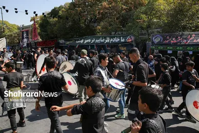 عزاداری شهادت امام رضا(ع) درخیابان های منتهی به حرم مطهر