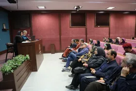 نشست نقد کتاب شعر &laquo;بریل&zwnj;های ناگزیر&raquo; برگزار شد | شاعر لحظات ناگزیر