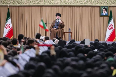 گزارش تصویری | دیدار دانش‌آموزان و دانشجویان با رهبر معظم انقلاب اسلامی، به‌مناسبت سیزدهم آبان‌ماه (۱۲ آبان ۱۴۰۴)