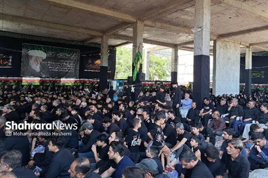 ظهر عاشورا در هیئت قندهاری‌های مشهد