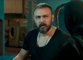 علیرضا کمالی بازیگر نقش رضا پروانه &laquo;پوست شیر&raquo; کیست؟ + بیوگرافی