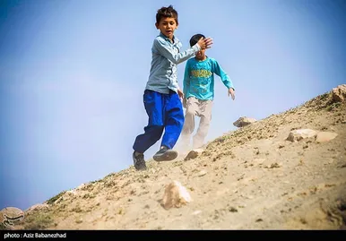 عبور عشایر از خرم آباد