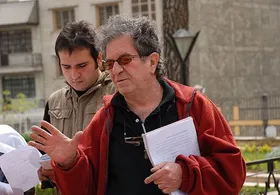 پخش ویدیویی کوتاه از آثار و زندگی داریوش مهرجویی در مراسم خاکسپاری&zwnj;اش