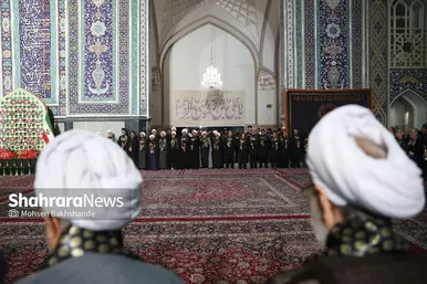 آیین خطبه خوانی شب شهادت امام رضا(ع) در حرم مطهر رضوی