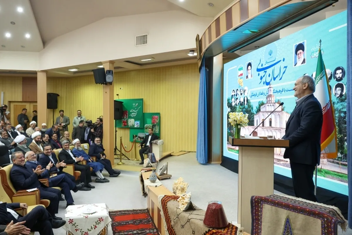 رئیس جمهور: نشنیدن حرف دیگران، جهل مطلق است