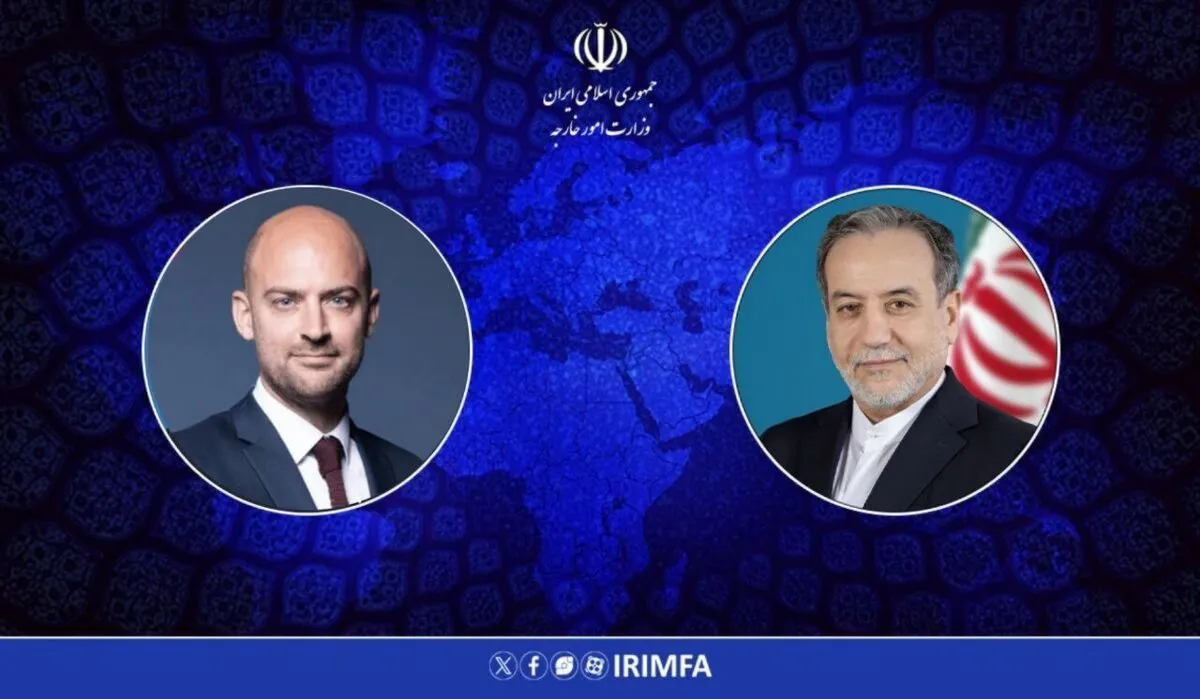 تاکید وزیران خارجه ایران و فرانسه بر ضرورت کاهش تنش‌ها و تقویت صلح و عدالت بین‌المللی