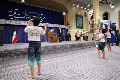 عکس‌هایی از دیدار مدال‌آوران ورزشی و علمی با رهبر انقلاب (۲۸ مهرماه ۱۴۰۴)