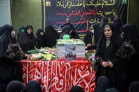 ویدئو| گوشواره‌های شکسته از کرمان برای لبنان| روایت اهدای تنها یادگاری شهید فاطمه دهقانی به مردم لبنان