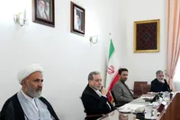 اعضای هیئت رئیسه مجمع استان‌های شرق کشور با وزیر امور خارجه دیدار کردند