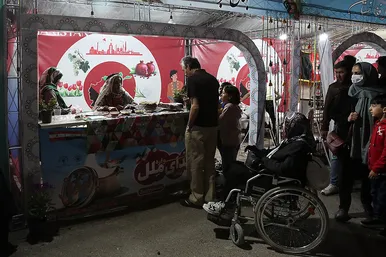 جشنواره غذای ملل و صنایع دستی ملی در مشهد