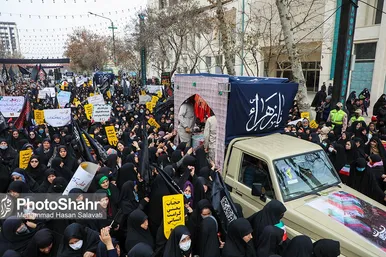 تشییع پیکر مطهر ۱۰ شهید گمنام در مشهد