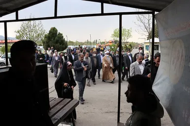 بازدید تولیت آستانه قدس و مسولان استانی از روند خدمت رسانی به زائران نوروزی